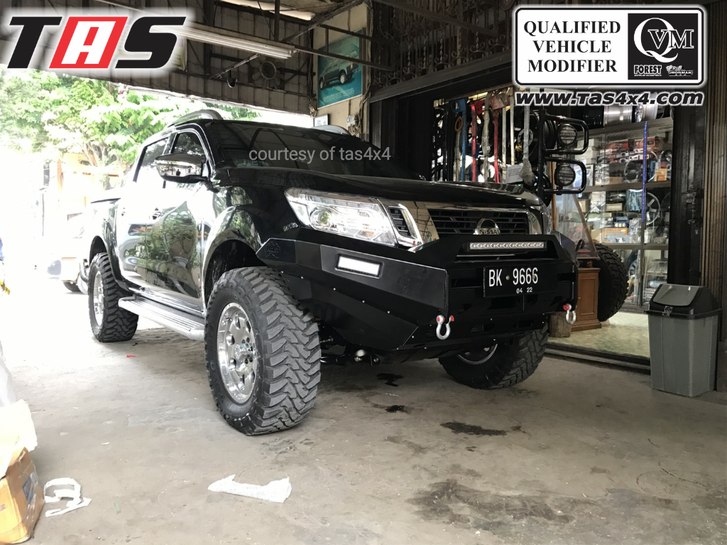 BUMPER DEPAN NISSAN NAVARA NP300 FOREST NO LOOP Navara Np300 TAS